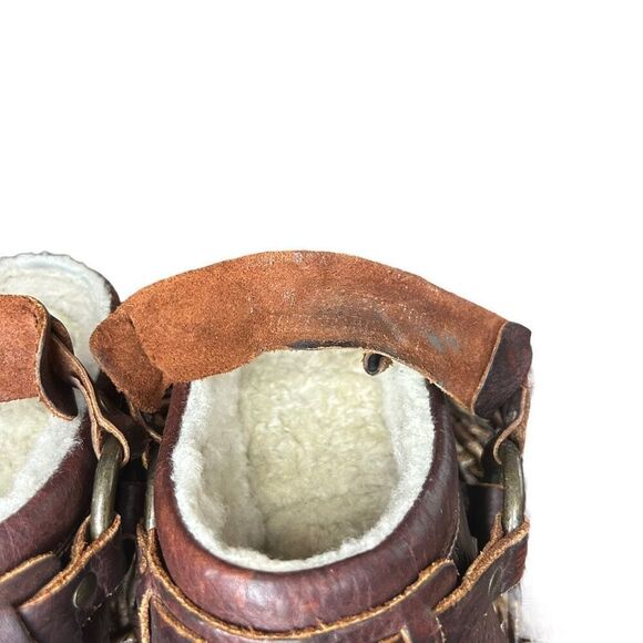 FRYE Women’s Sherpa Lined Brown Belted Leather Mule Heel Size Unknown - Picture 13 of 13